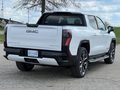 New 2025 GMC Sierra EV Denali AWD/4WD image 50
