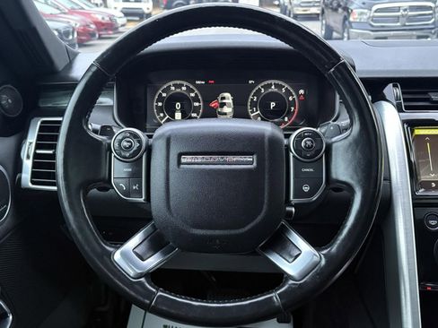 Used 2018 Land Rover Discovery HSE image 33