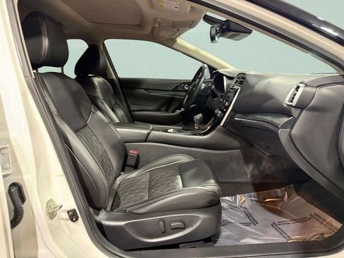 Used 2019 Nissan Maxima Platinum image 28