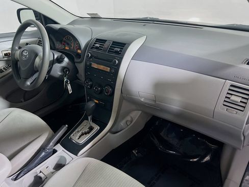 Used 2010 Toyota Corolla LE FWD image 25