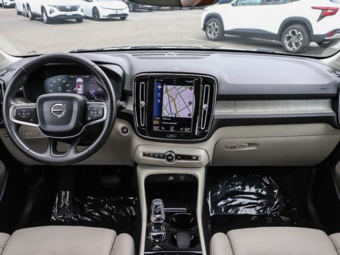 Used 2019 Volvo XC40 T5 Inscription AWD/4WD image 16