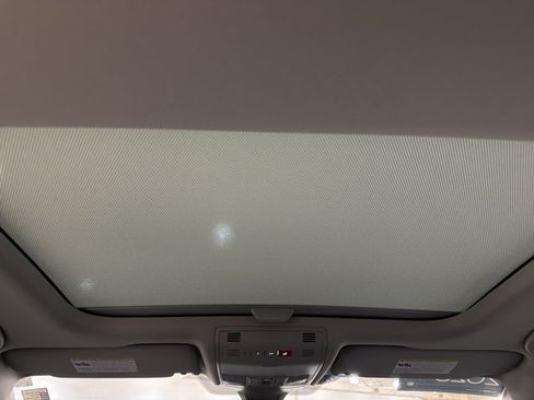 Certified 2026 Volkswagen Jetta SE FWD image 26