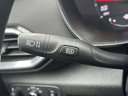 Used 2023 Chevrolet TrailBlazer LT w/ Convenience Package image 33