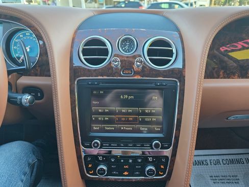 Used 2014 Bentley Flying Spur W12 image 11