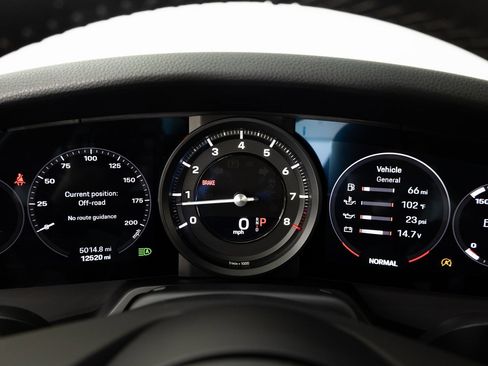 Certified 2022 Porsche 911 Carrera 4S image 21