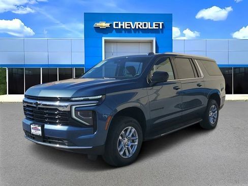 New 2026 Chevrolet Suburban LS w/ LPO, Dark Essentials Package image 8