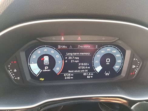 Used 2025 Audi Q3 2.0T Premium w/ Convenience Package AWD/4WD image 13