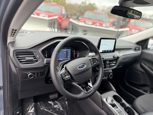 Used 2025 Ford Escape Active w/ Cold Weather Package image 13