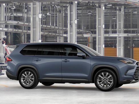New 2026 Toyota Grand Highlander Platinum image 13