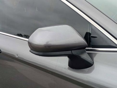 Used 2021 Toyota Camry SE FWD image 10
