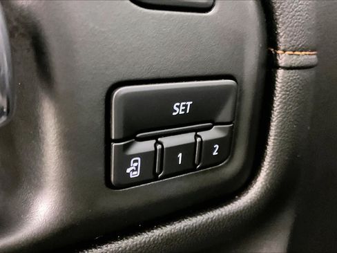 Used 2020 GMC Sierra 1500 AT4 w/ Technology Package AWD/4WD image 34