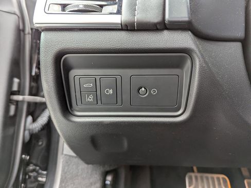 Used 2021 Jaguar F-TYPE First Edition RWD image 15