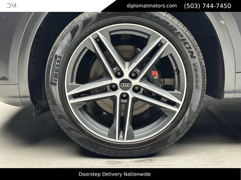 Used 2020 Audi SQ5 Premium Plus w/ Premium Plus Package image 41