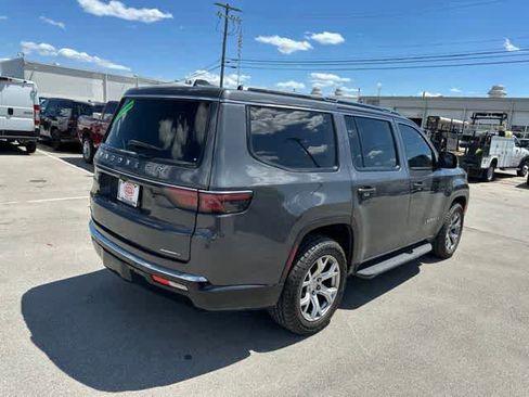 Used 2022 Jeep Wagoneer Series II AWD/4WD image 21