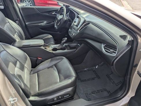 Used 2024 Chevrolet Malibu LT image 5