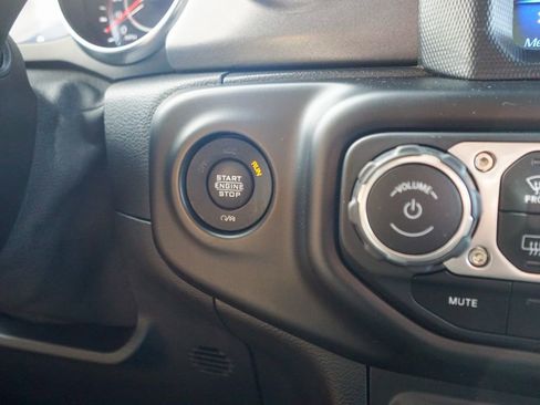 Used 2021 Jeep Gladiator Mojave image 28