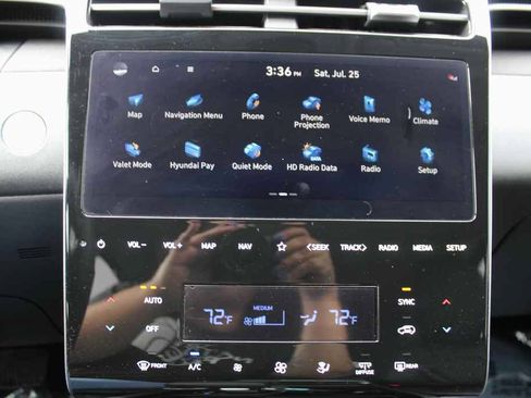 Used 2024 Hyundai Tucson SEL w/ Convenience Package AWD/4WD image 19