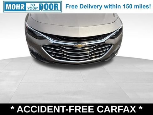 Used 2022 Chevrolet Malibu LT w/ Leather Package FWD image 9