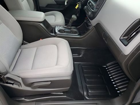 Used 2021 Chevrolet Colorado W/T w/ WT Convenience Package image 16