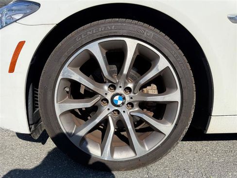 Used 2016 BMW 528i xDrive Sedan AWD/4WD image 7