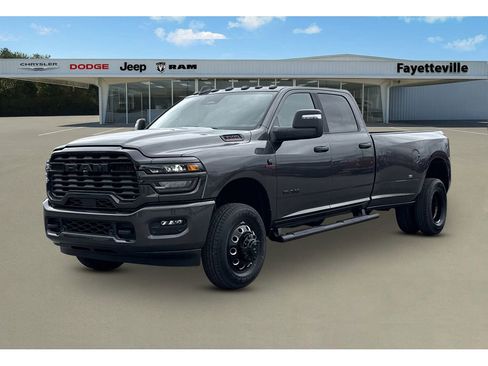 New 2026 RAM 3500 Big Horn AWD/4WD image 6
