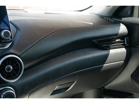 Used 2024 Nissan Sentra SV FWD image 20