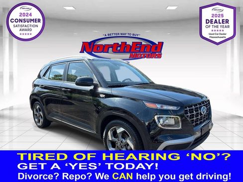 Used 2025 Hyundai Venue SEL FWD image 1