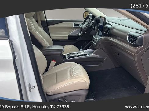 Used 2020 Ford Explorer Platinum w/ Premium Technology Package AWD/4WD image 17