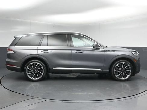 Certified 2022 Lincoln Aviator Reserve w/ Equipment Group 201A AWD/4WD image 8