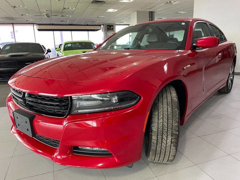 Used 2015 Dodge Charger SXT w/ AWD Plus Group image 3