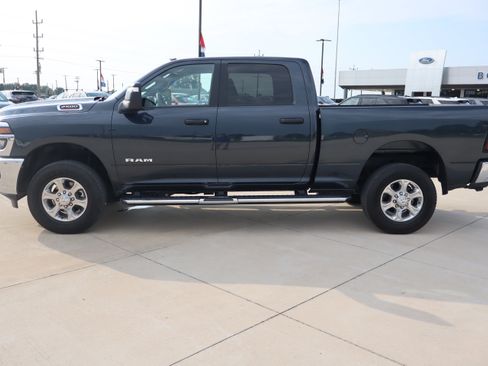 Used 2026 RAM 2500 Big Horn AWD/4WD image 8