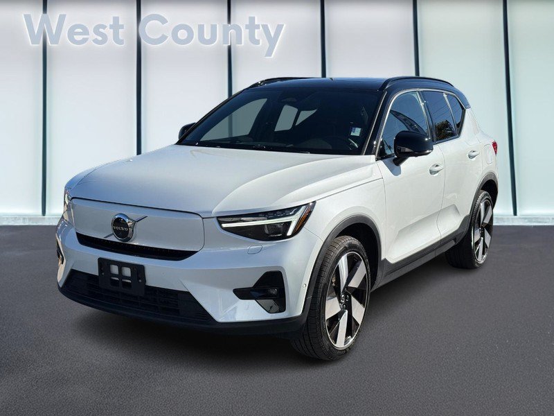 Used 2023 Volvo XC40 Recharge Ultimate w/ Protection Package Premier AWD/4WD image 9