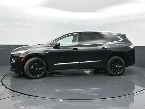 Used 2023 Buick Enclave Essence w/ Experience Buick Package image 4
