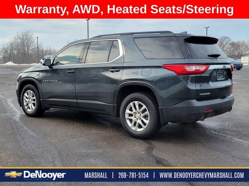 Used 2020 Chevrolet Traverse LT w/ Driver Confidence II Package image 4