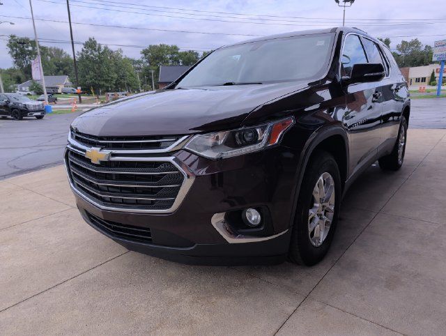 Used 2018 Chevrolet Traverse LT FWD image 4