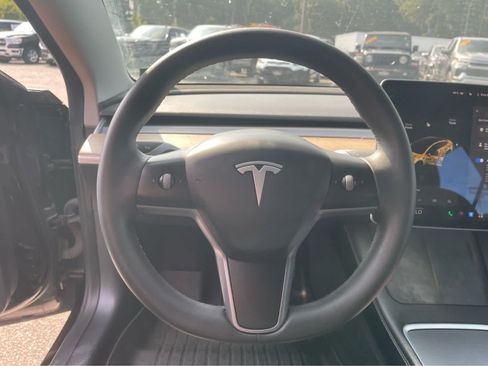 Used 2021 Tesla Model 3 Standard Range Plus RWD image 14