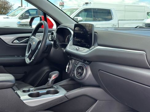 Certified 2025 Chevrolet Blazer LT AWD/4WD image 19