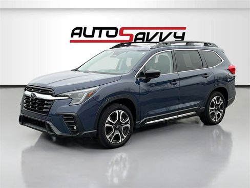Used 2024 Subaru Ascent Limited w/ Technology Package image 3
