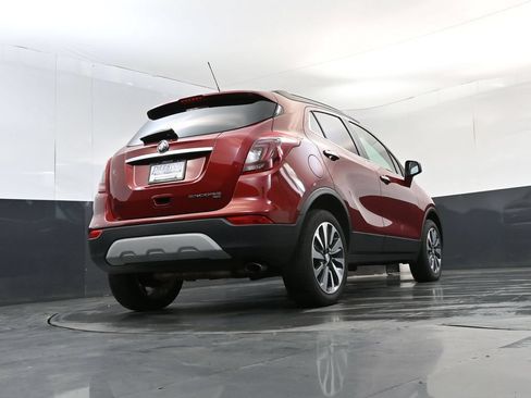 Used 2021 Buick Encore Preferred AWD/4WD image 23