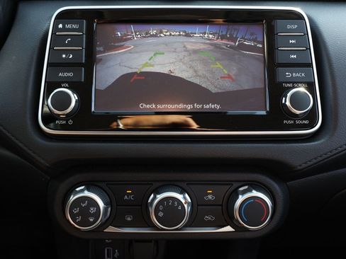 Used 2025 Nissan Versa S image 27