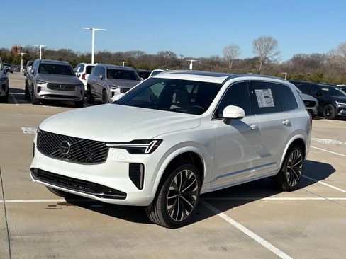 New 2026 Volvo XC90 B6 Ultra w/ Lounge Package image 3