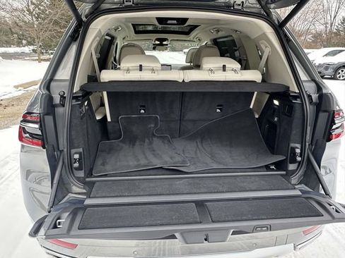 Certified 2023 BMW X7 xDrive40i w/ Executive Package image 18