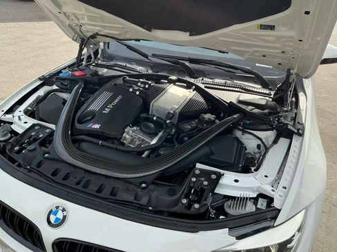 Used 2020 BMW M4 Coupe image 23