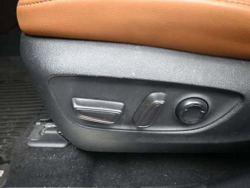 Used 2021 Toyota Highlander Platinum image 7