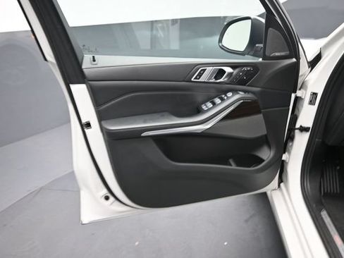 Used 2023 BMW X7 xDrive40i AWD/4WD image 22