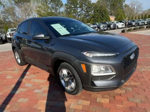 Used 2019 Hyundai Kona SE FWD image 3