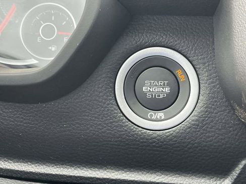 New 2026 RAM 1500 4x4 Crew Cab image 28