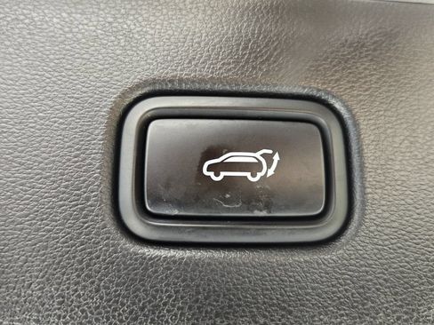 Used 2022 Hyundai Tucson SEL w/ Convenience + Premium Package FWD image 16