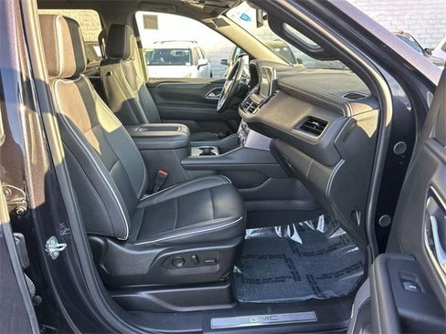 Used 2024 GMC Yukon SLT image 27