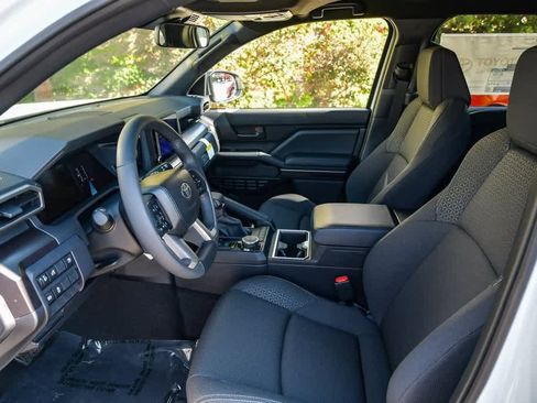 New 2025 Toyota 4Runner SR5 image 18